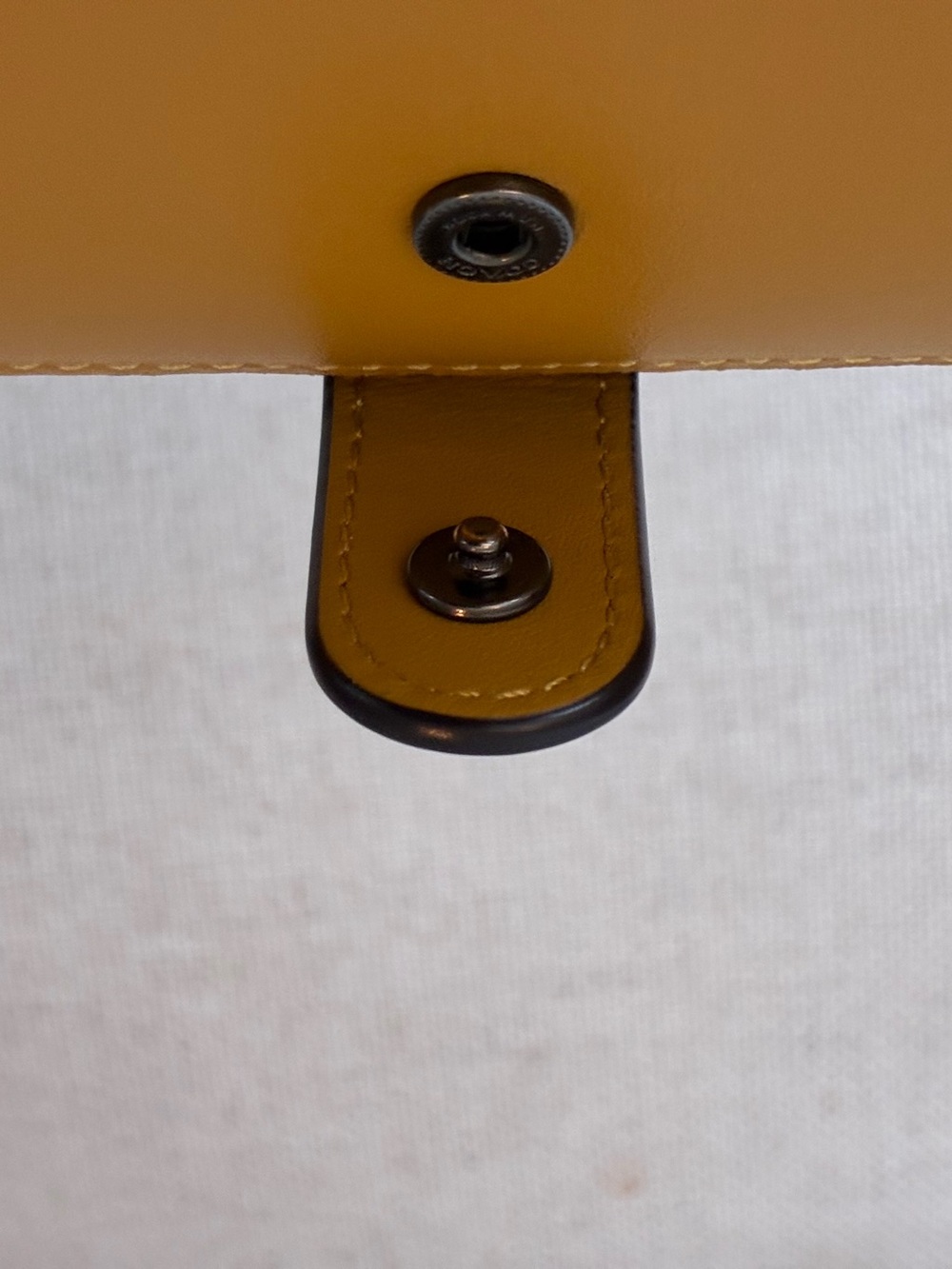 NWOT Coach RARE Mustard Yellow Leather Zip Around Wallet - Picture 10 of 16